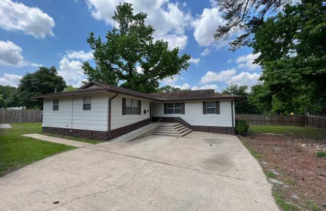 Photo of Gorgeous all renovated Home in Huntsville, TX!.