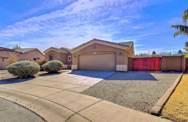 1767 E CAROB Drive - 1767 E Carob Dr, Chandler, AZ 85286