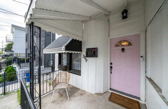 309 ARLINGTON AVE