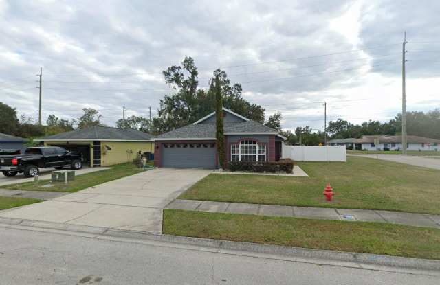 955 Forrest Dr