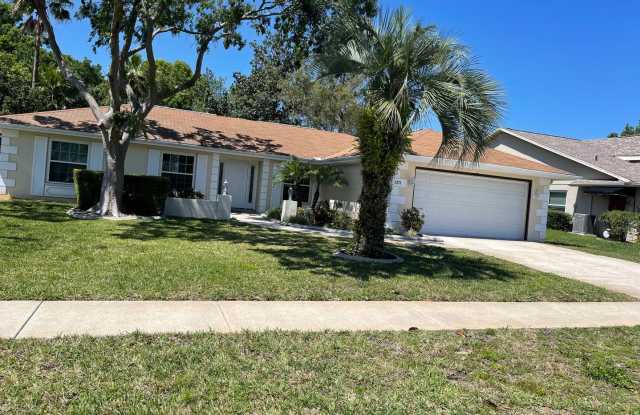 Photo of Adorable 2 bedroom 2 bath pool home in Seven Hills