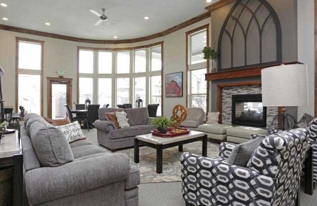 302 South 740 East F-100 Unit E21