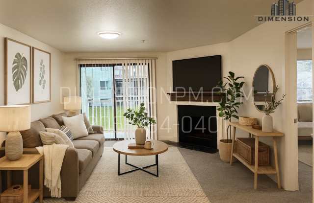 Easy to book Self Tours for this 2 bed/1 + bath condo in Kent off of Canyon Dr!