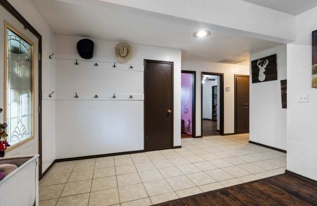 1 Mountain View Drive