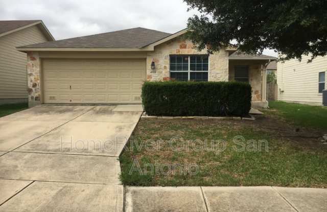 4915 Sunset Bluff