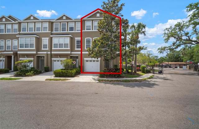 Photo of 3056 POINTEVIEW DRIVE