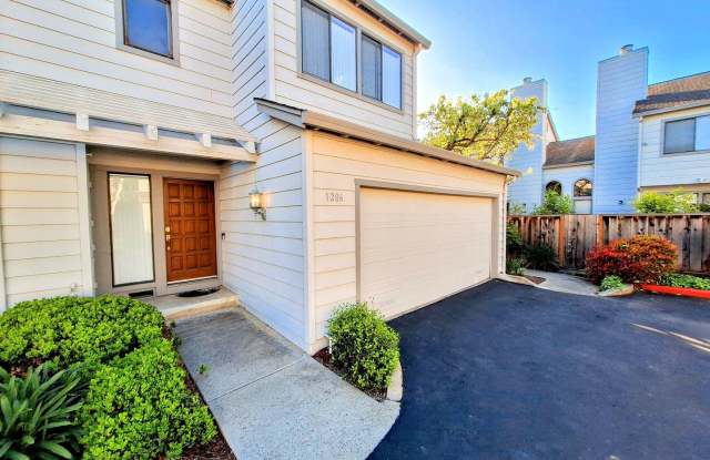 Beautiful 2bd Townhouse With Attached Garage, Private Patio, Pool/Hot Tub,  Clubhouse! - 1206 Sierra Village Way, San Jose, CA 95132