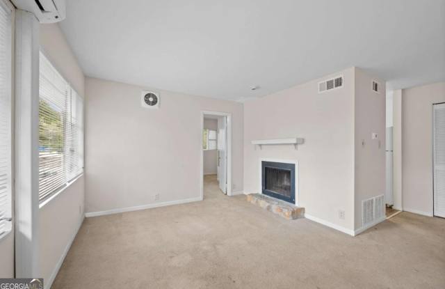 11 Peachtree Hills Avenue NE unit: B5