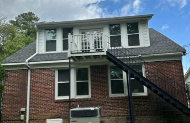 705 1/2 Michaelmas Avenue - 1