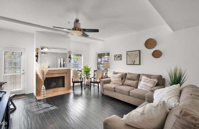 Photo of 8300 E Via De Ventura --