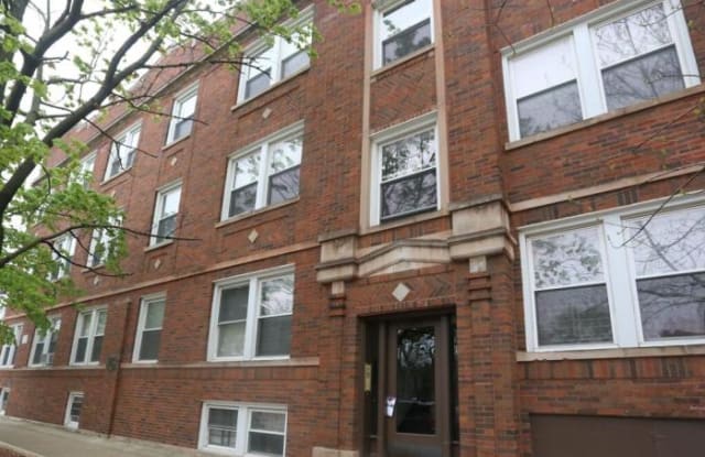 1243 Byron - 1243 W Byron St, Chicago, IL 60613