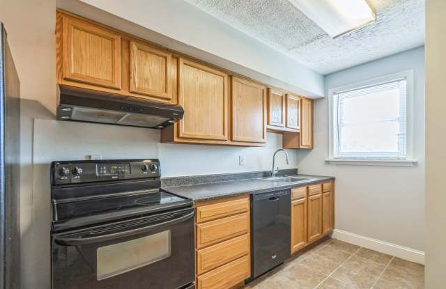 1608 West Street Southeast