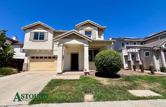 1268 Picadilly Lane