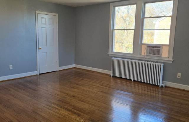 Photo of 5511 SACHEM Drive unit: 2