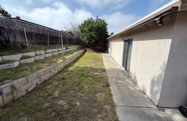 1561 Olive Ave