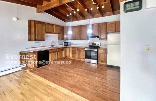 7951 North Raleigh Street