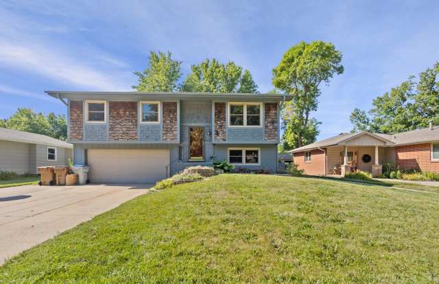 Large Deck, Fenced-In Back Yard, Extra Living Space