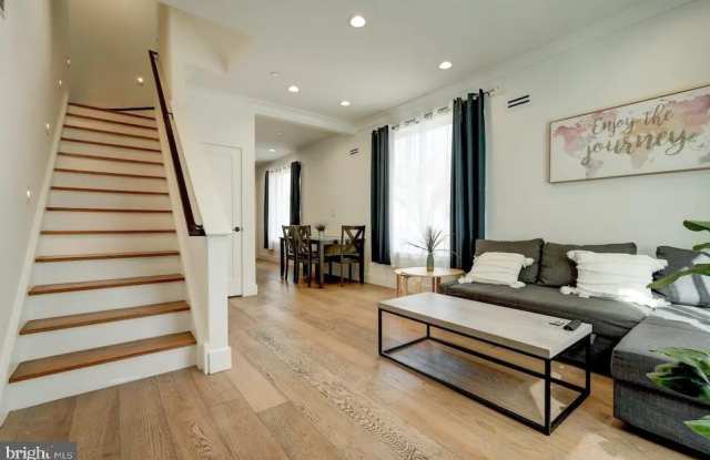 1270 N NEWKIRK Street