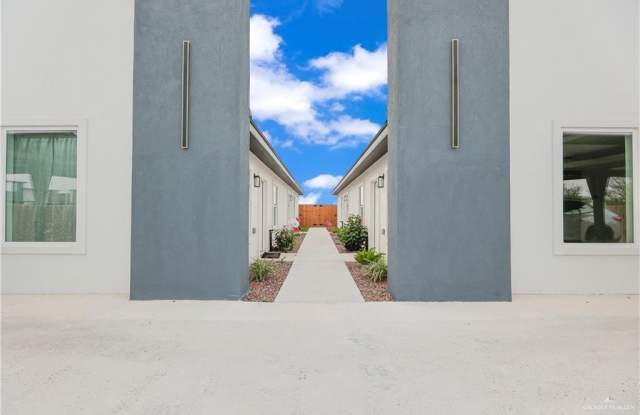 3620 E Mayfair Street unit: 4