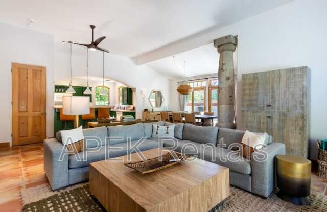 690 West Linda Vista Drive