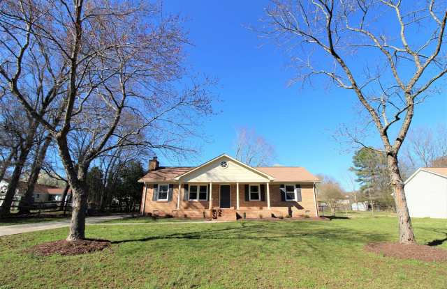 Remodeled Ranch Home in Steele Creek! - 12011 Merriweather Drive, Charlotte, NC 28273