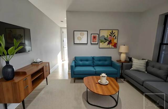 Photo of 411 East 114th Street