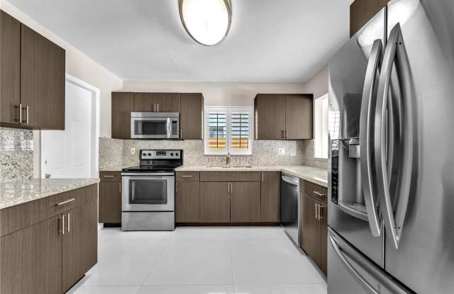 6911 Southwest 83rd Court