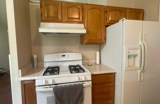 5911 Stoney Creek Dr