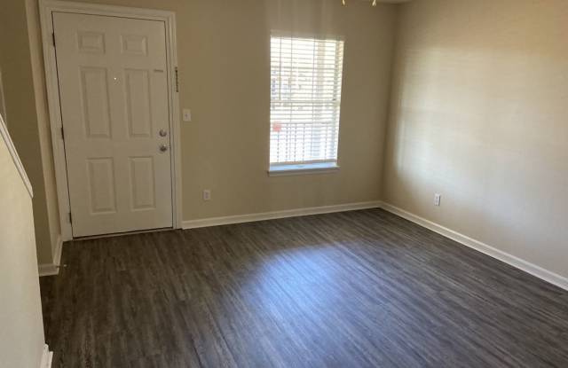 150 Rice Mine Rd #204G