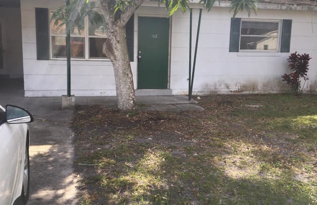 4102 Desoto Ave - 4102 Desoto Ave, Fort Myers, FL 33916