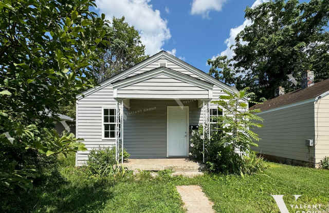 Photo of Cozy 2 Bedroom, 1 Bathroom Home in the Woodland Heights neighborhood