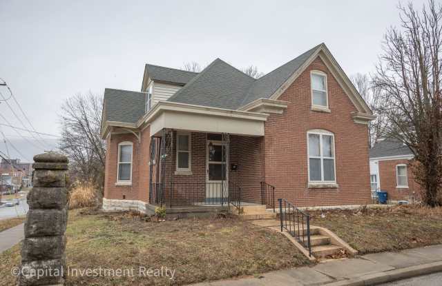 218 Center Street