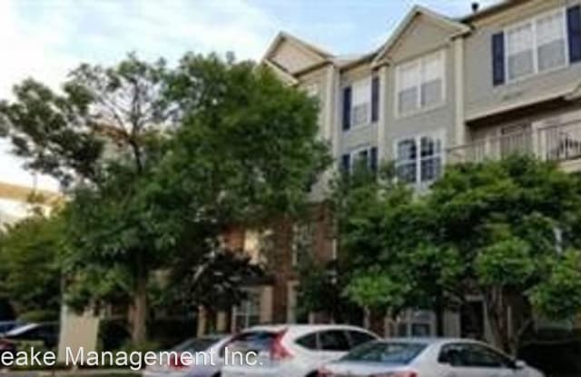 7014 Metropolitan Place #302 - 7014 Metropolitan Place, Idylwood, VA 22043