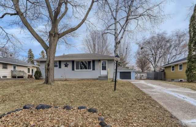 117 Gresham Avenue North