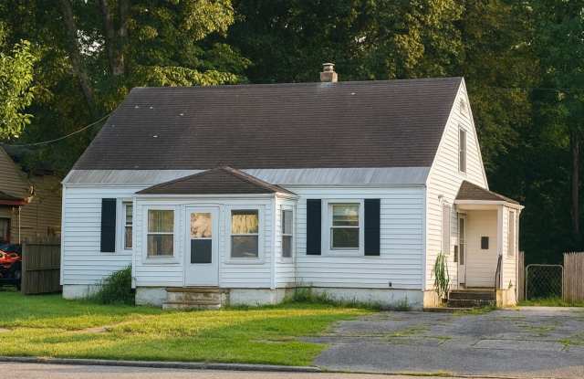 3 Bed 1 Bath – Rental On Millbrook Road