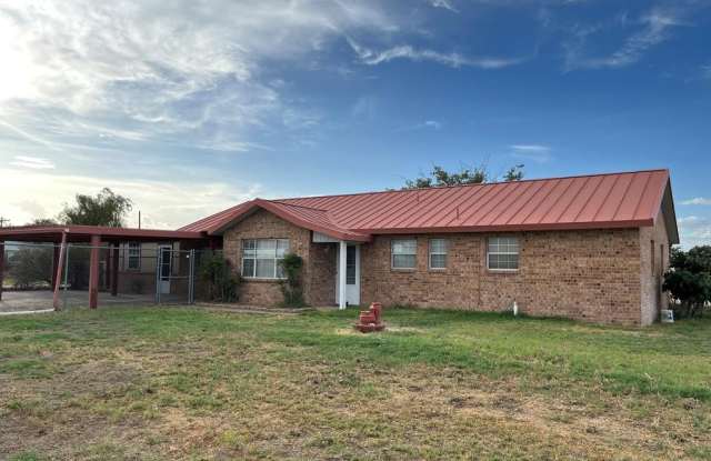 10242 W Palomino Dr