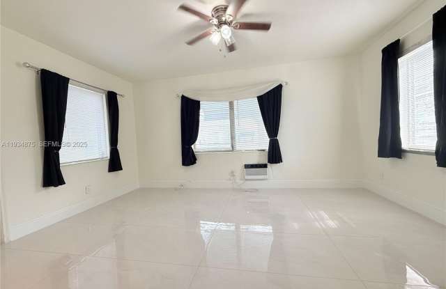 254 E Dania Beach Blvd