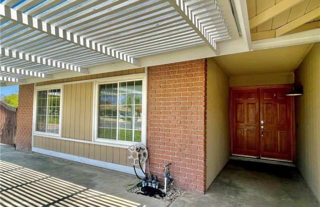 15547 Sandalwood Lane