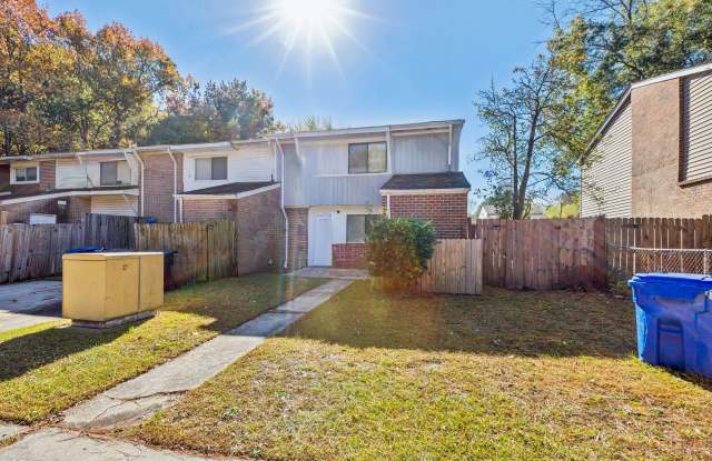 Photo of Move In Ready Townhome!