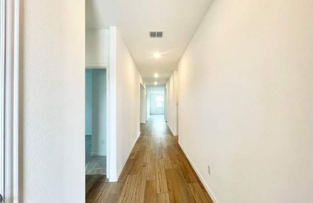 1005 Rosewood Street