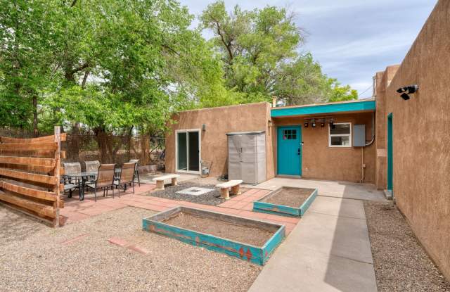 COMING SOON! Beautifully Renovated 3 bedroom 2 bathroom Townhouse