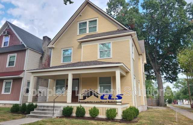 930 South Center Street