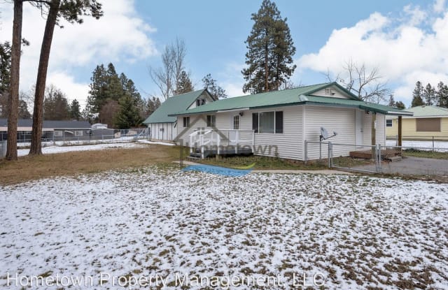 413 E 9th Ave - 413 East 9th Avenue, Post Falls, ID 83854