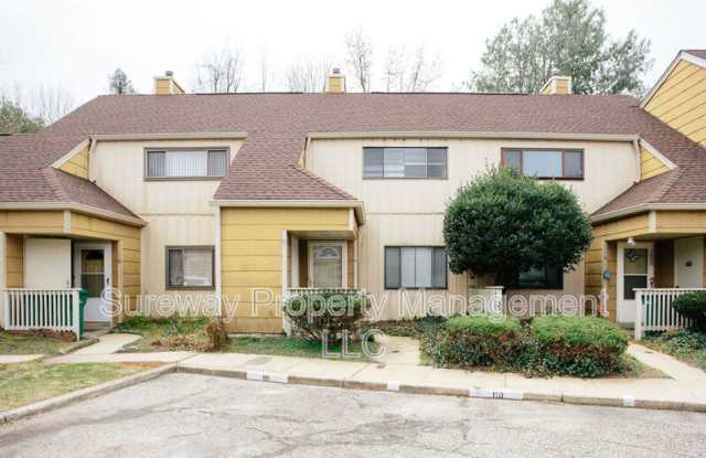 11 Dover Dr