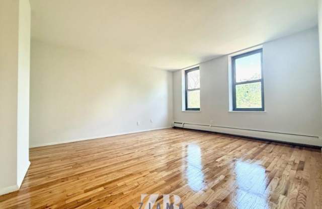 Photo of 152 Parkside Ave