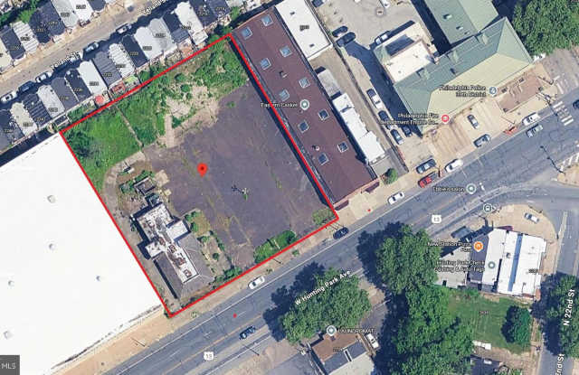 Photo of 2219-33 W HUNTING PARK Avenue