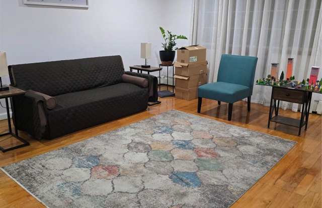 13719 Southgate Street