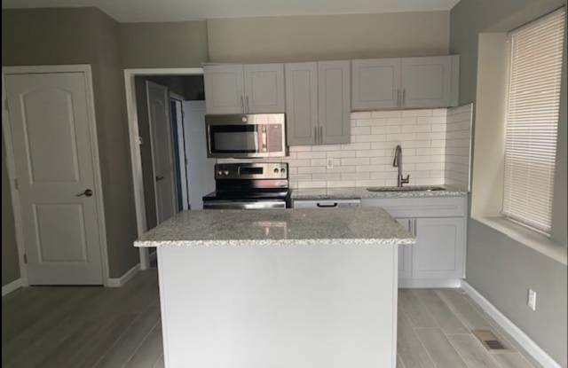 Photo of 5022 Elenore Avenue