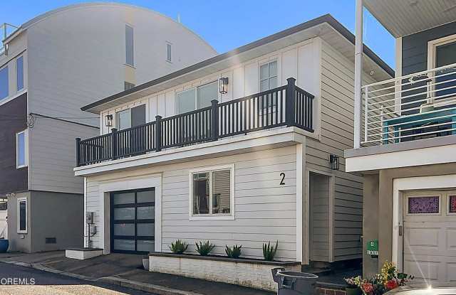 2 E Church Street