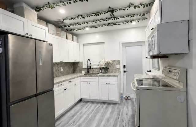407 South 24th Avenue